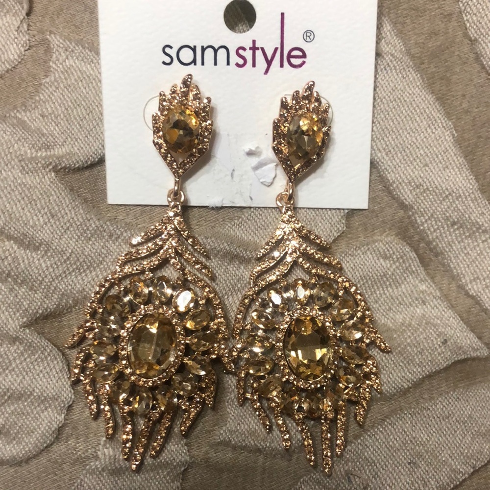 Gold earrings